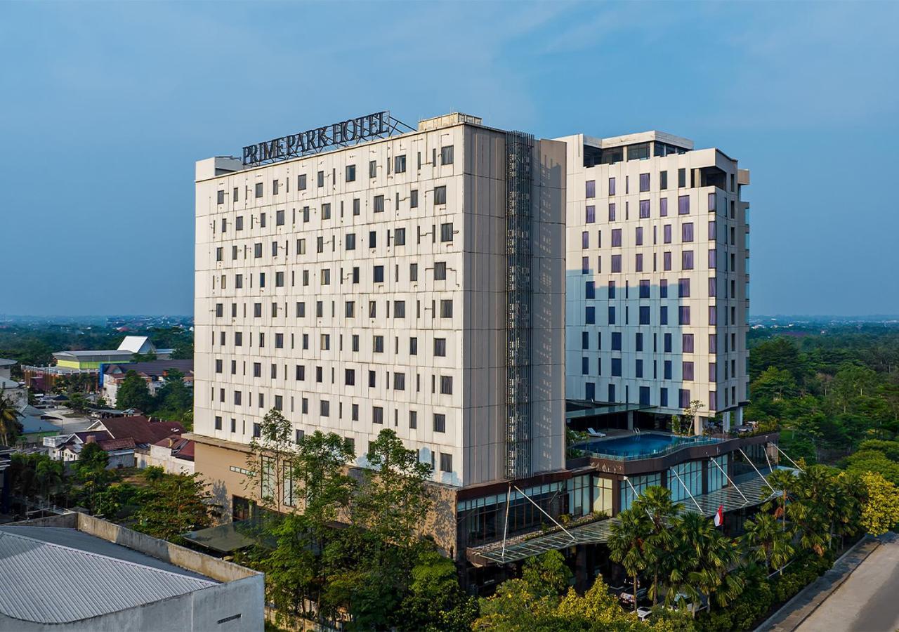 Prime Park Hotel & Convention Pekanbaru Exterior photo